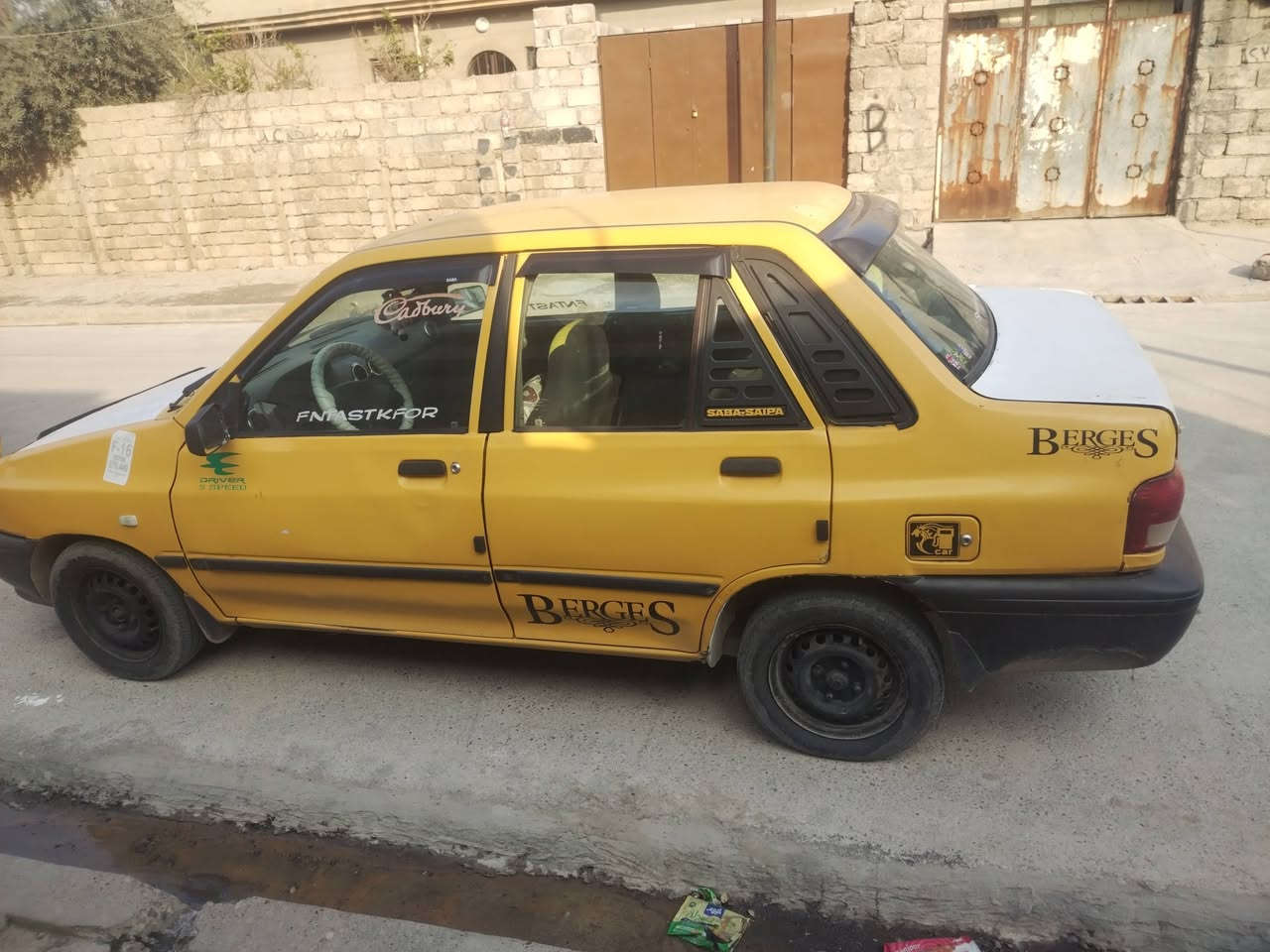 السلام عليكم سايبه 2011 المحرك بيرخاوه رخاوه مو ذيك القويه وشرط التحويل وبيها خيزان  والسعر 16 ورقه وبيا مجال شيء بسيط العنوان موصل *********** اغنيه كورك بي واتساب ***********
