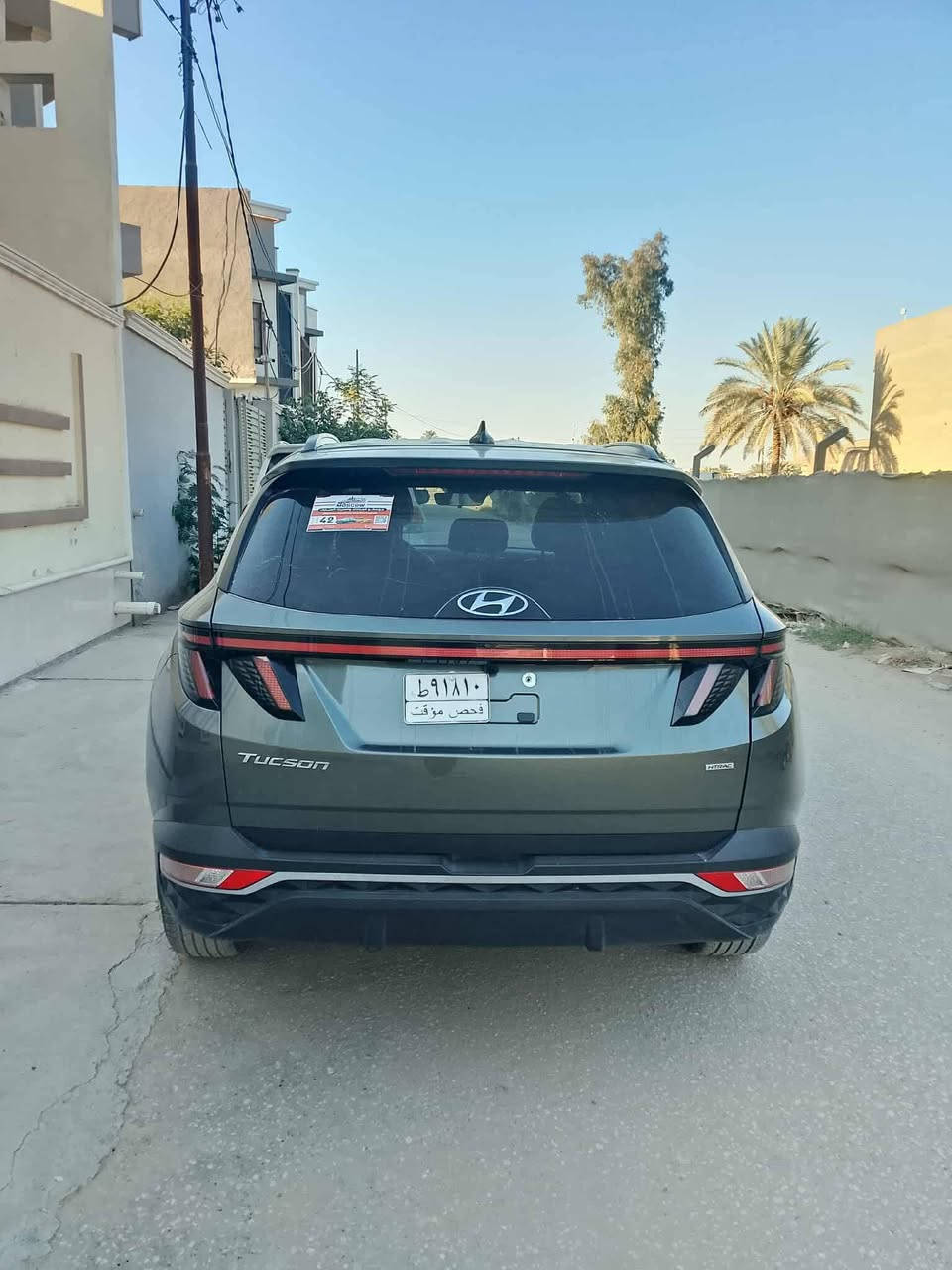 توكسان 2023 وارد أمريكي  تترقم جميع المحافظات 
محرك 2500 فور ويل 
ماشية 36 الف 
ضرر سحطي بابتين فقط بدون دواخل بدون ايرباك بجم كبس 
المواصفات فول عدا البانوراما 
السعر 178 وبيها مجال
مكانها حلة قرب جسر بتة بداية شارع زوير  
رقم الهاتف *********** بي واتساب
