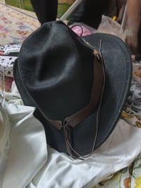 قطعة • أسود • جوزي