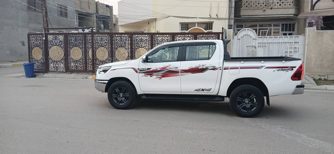 بيكم فور ويل ساز موديل 2022 رقم بغداد الدولي ماشيه 120 الف فول بصمه كشنات  تبريد جكات بنيد شاحن واير ليس مري شفط تخم تاير السونار داخل المنشور السعر 300  المكان بغداد مشتل ***********
