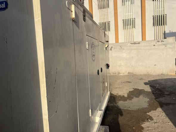 دايو دوزان بلادي مولد كاتم بم كهرباي توليد300 كيفي بلادي لمولد شرط لحمل 
سعر130 ورقه وبي مجال 
***********
