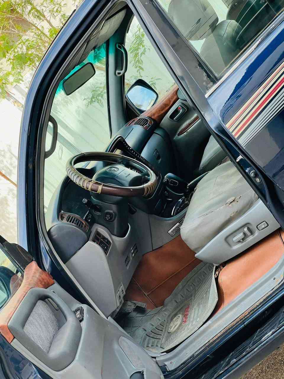 لا ندكروز موديل 2000محدثه 7خليجي سعر 104 سياره جديده وجاهزه مكفوله كفاله عامه من الضربه وتبديل مصبوقه جمالي فقط بدون دواخل مواصفات دفع رباعي  شاشه كبيره كامره كشنات كهربائي تدفه تبريد  غرفه جيده 7راكب حاديه جديده ١٠٠ب١٠٠ تخم تاير تبريد ثلج دبل تانكي محرك وكير مكفولات مكان السياره كربلاء المقدسة الستفسار اكثر تصال ***********
