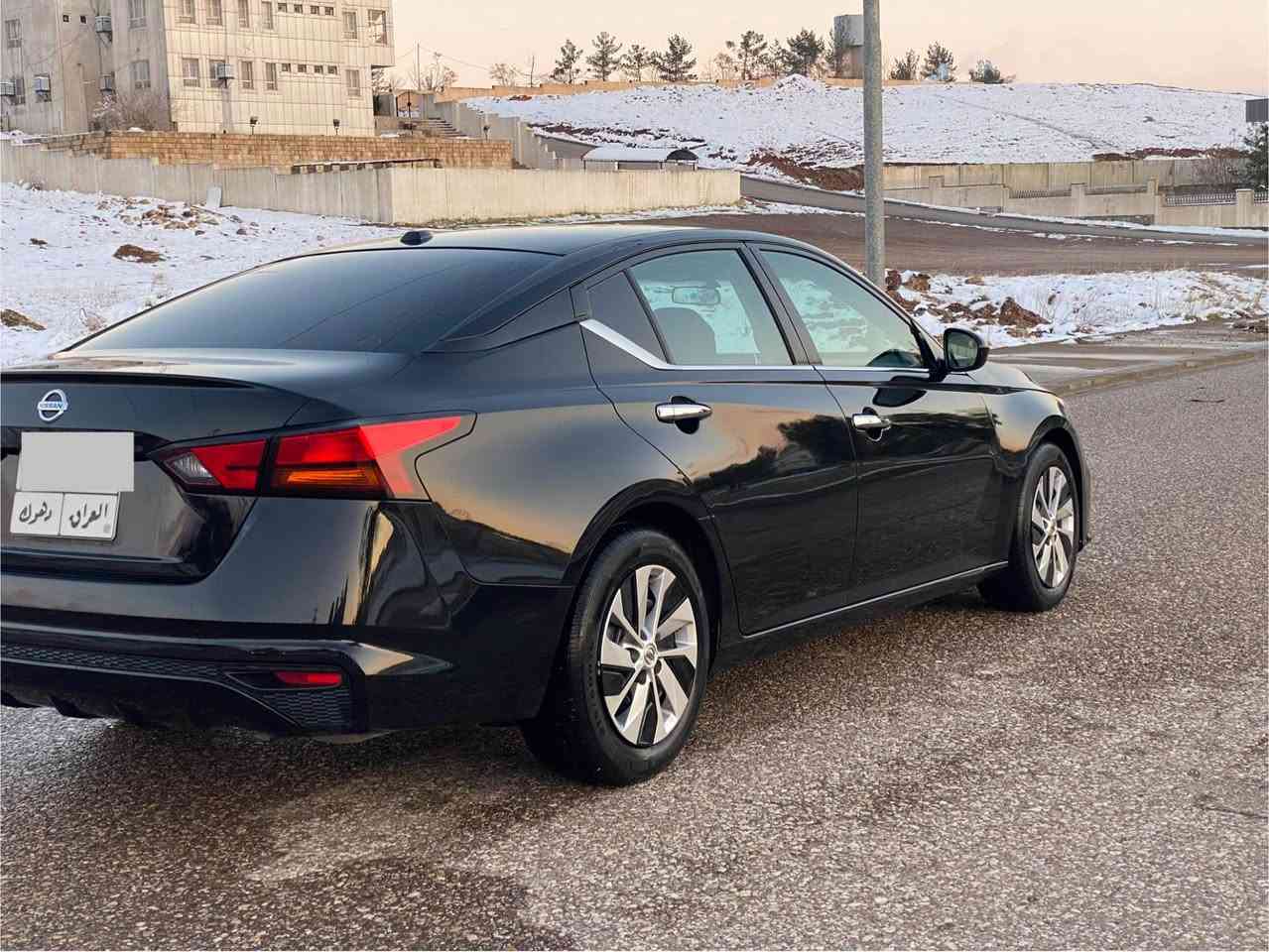 السلام عليكم 
للبيع نيسان التيما موديل 2020
رقم دهوك بسمي 
سعر 127ورقه عليها غرامات مرور 7 ورقه ينزل من سعره
رقم قديم سنويه فحص وهزه كله جديد
مكينه وكير وتبريد كله بشرط وين ماتريد افحص
محرك 2500 المرغوب اربعه سلندر
مواصفات S معروفه
رادار امامي وخلفي وجانبي كله شغال شرط
بصمه 
ابواب بصمه 
صندوق بصمه
تحديد سرعه
تشغيل عن بعد 
شاشه وكاميرا
وبعد بيها مواصفات 
سيارا بيها جاملغ امامي + بونيت صبغ 
ارباكات ستيرن راجع سستم باقي سليمه شركه
رقم شاصي موجود مع صور 
سيارا احلى من صور سيارا نظيفه ما بيها مصرف
حجر كزوز بشرط
هاتف اسيا ***********
هاتف كورك *********** واتساب
هاتف كورك *********** واتساب
عنوان سياره قضاء عقرة بعيده عن اربيل وموصل ساعه دهوك, العراق
