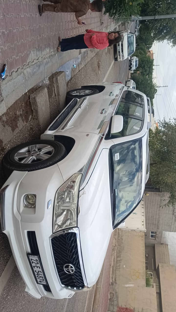 وەنەوشە 2009 کراوە بە 2014 مەکینەی کراوەتەوە بەڵام مەکینە و گێر و تەبرید بەشەرت پارچەو نیوێ بۆیاغە بێ ناوگرتن ئێرباگ نەتەقییە ڕەسمی سۆنەری دانراوە
کەلار  /ڕزگاری 
*********** كالار, السليمانية
