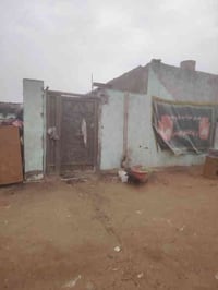 دار ١٧٠ م يحتوي على غرفتين استقبال صاله ومطبخ صحيات داخليه وخارجيه مال...