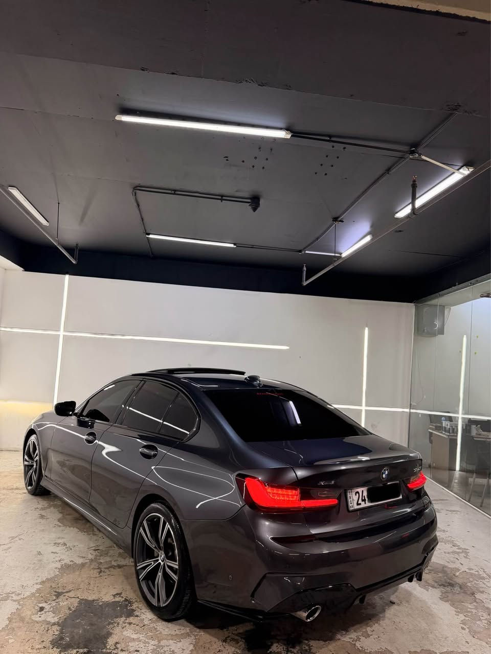 Bmw 330 XI 2022
45,000 mile
حادثها كلش خفيف مكان لايت ربع بنيد و راس جملغ بدون دواخل بجم كبس سيارة حيل نظيفة و حلوة 

داخل احمر بلادي 

صندوق شفت

دشبول: الكتروني/ليد

المقاعد: جلد /هيتر/خزن

ستيرن هيتر

لايتات متحرك

نضام وايرلس carplay

رادارات و حساس 360 درجة

رادار خط شارع

محرك و كهربائيات و گير كل بشرط دهوك, العراق


**إذا كنت صاحب هذا الإعلان وتريد حذفه لأي سبب، رجاءا أرسل رسالة إلى الدعم الفني**