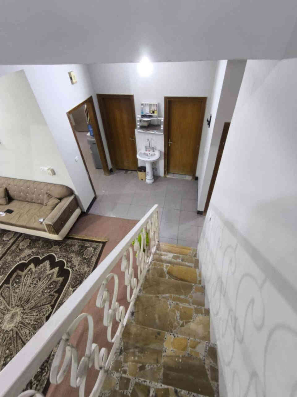 دار للبيع المساحة ١٠٠, متر مربع واجهة ١٠ متر بناء نظيف
العنوان /كربلاء -الجمعية -مقابل مول الحارثـ فرع  مطعم ابو حطب قرب حسينية بدرة قريب على الحرم يصلح ان يكون حسينية سعره 220مليون وبي مجال 
مع الاثاث او بدون حسب الاتفاق للاستفسار 
***********
***********
واتساب موجود تحياتي للجميع
