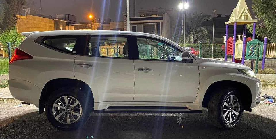 السلام عليكم مونتيرو موديل ١٩ سعر مناسب جدا جوه السوك(( 193 ))ورقة  سيارة مصروف عليها مو مثل خواتها بالعافيه على اللي ياخذها مابيها اي مصرف كاملة مكملة 
 مكفولة عدى دعامية الخلفية مصلحه 
مكان السياره بغداد 
تفاصيل اكثر اتصال على الرقم ***********
