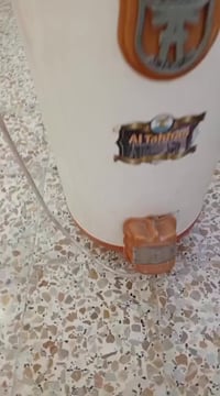 سخان للبيع السعر ٧٥ للاستفسار بالرقم العنوان بغداد قرب الشعلة  0787330...