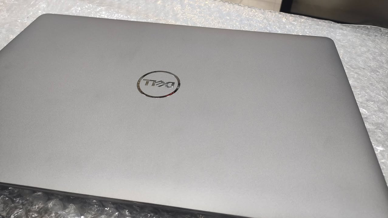 DELL PRECISION 3560
Core i5 جيل ١١
16 GB RAM
256 NVME SSD
15.6 LED
Nvidia 2GB
KEYBOARD LIGHT
الاجهزه بحاله ممتازه
جنطه + ماوس
توصيل كافه محافظات العراق
أسعار خاصه لأصحاب الكميات


**إذا كنت صاحب هذا الإعلان وتريد حذفه لأي سبب، رجاءا أرسل رسالة إلى الدعم الفني**