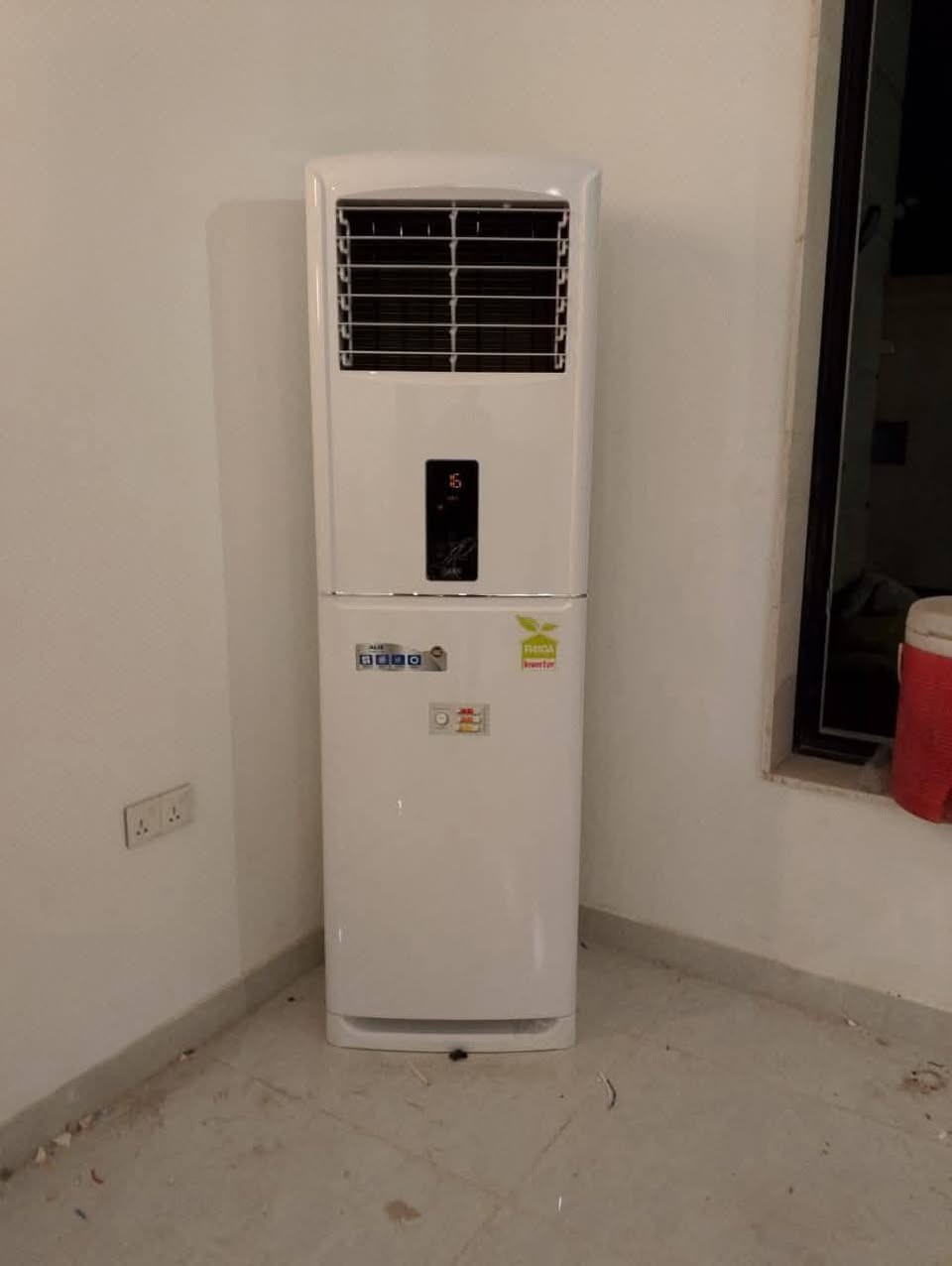 صيفك بارد ومضمون مع ورشة الوليد لصيانة ونصب التبريد ❄️✨
هل تعاني من ضعف كفاءة التكييف؟ أو تبحث عن تركيب محترف يضمن لك عمراً أطول للجهاز؟ نحن هنا لخدمتك!
🛠️ خدماتنا تشمل:
تنصيب (تركيب) جميع أنواع المكيفات وأجهزة التبريد بدقة وعناية.
صيانة دورية وتصليح كافة الأعطال المفاجئة.
غسيل وتنظيف احترافي للأجهزة لزيادة كفاءة التبريد وتقليل استهلاك الكهرباء.
فحص وشحن الغاز بأجود الأنواع.
💡 لماذا تختارنا؟
سرعة في الاستجابة، دقة في المواعيد، وأسعار مناسبة تناسب الجميع.
📞 للحجز والاستفسار، تواصل معنا واتساب ***********
📍 مناطق الخدمة: بغداد النهروان
