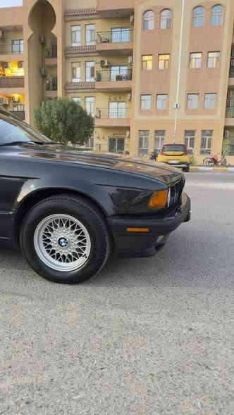 سلام عليكم للبيع بي ام 735موديل 1992 رقم بغداد مميز دولي سياره بلاديه شرط بدون ضرر بدون خياس فقط صبغ جماليه سلايت شغال حداديه امامي خلفي كله جديد تخم تاير محرك وكير شرط كفاله سياره جاهزه من كل شي ماتصرف عليه شي سعره 76 وبيه مجال 
رقمي ***********
