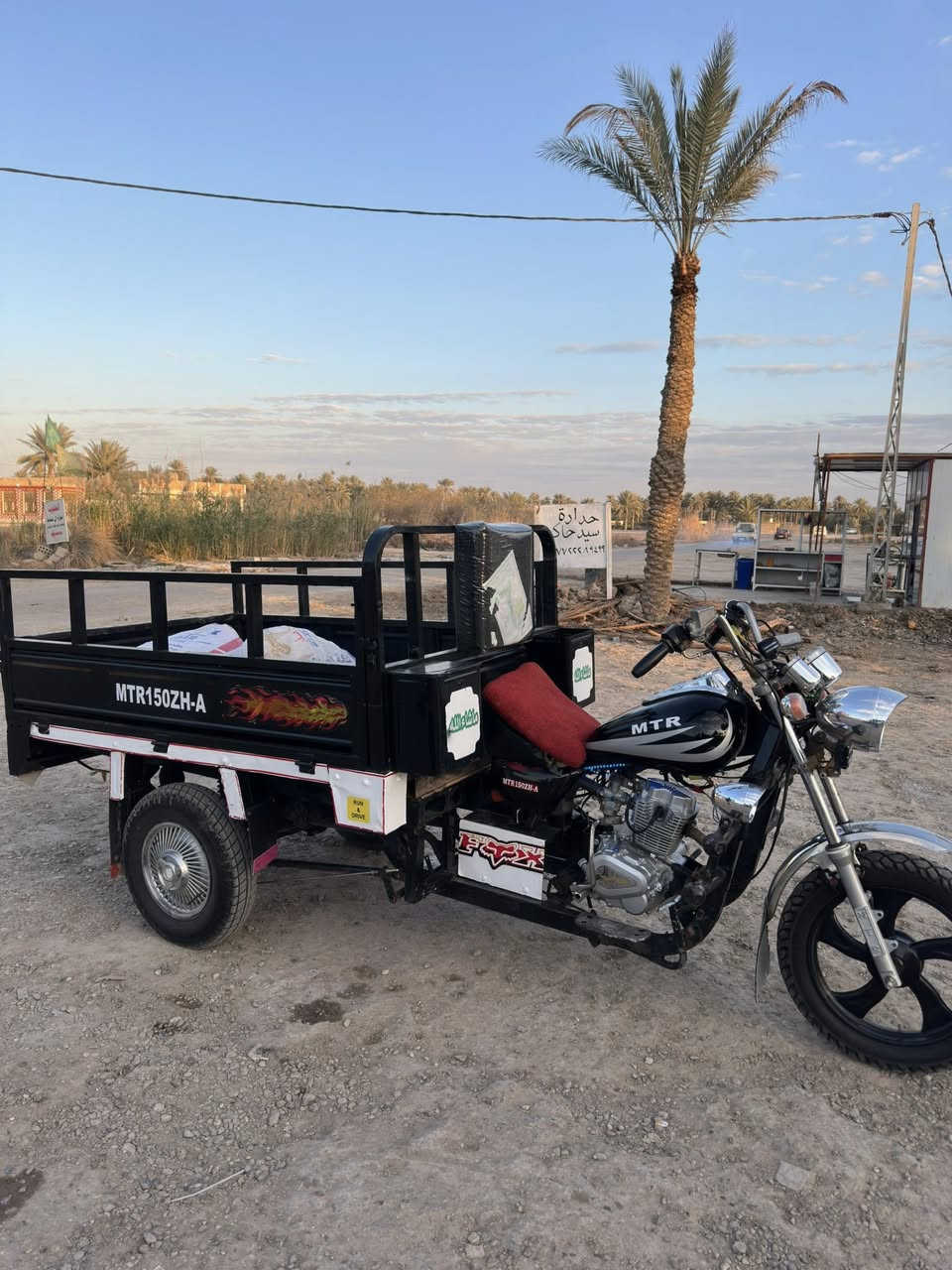 السلام عليكم ستوته للبيع موديل 2014وراق اصوليه محرك 25ستوته معمر كله جديد  واي نقص مابيه  السعر مليون 300 وبيه مجال  مكاني الحله القاسم ***********
