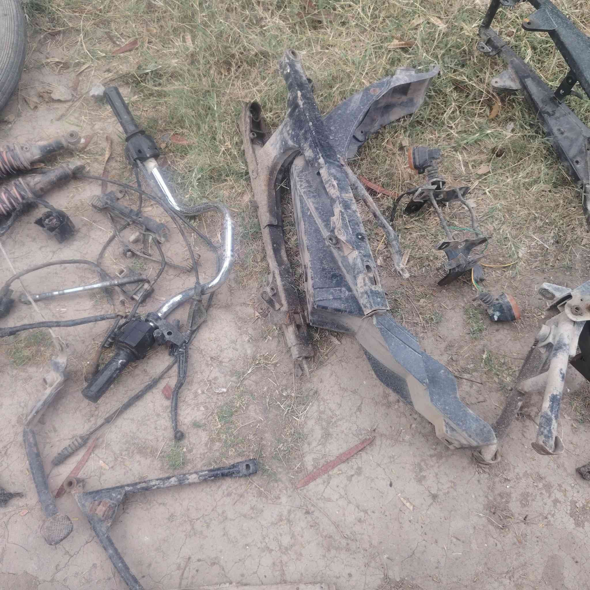 السلام عليكم غراض بوكسرمناسبات للبيع عنوان الدوره رقم ***********
