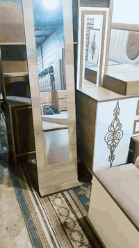 سلام عليكم غرفه 9 قطع برغي وچوي كنتور ابواب وياها ملحق طفل بابين هم ابواب سعرها 650 وبيها مجال للاستفسار ***********////***********
