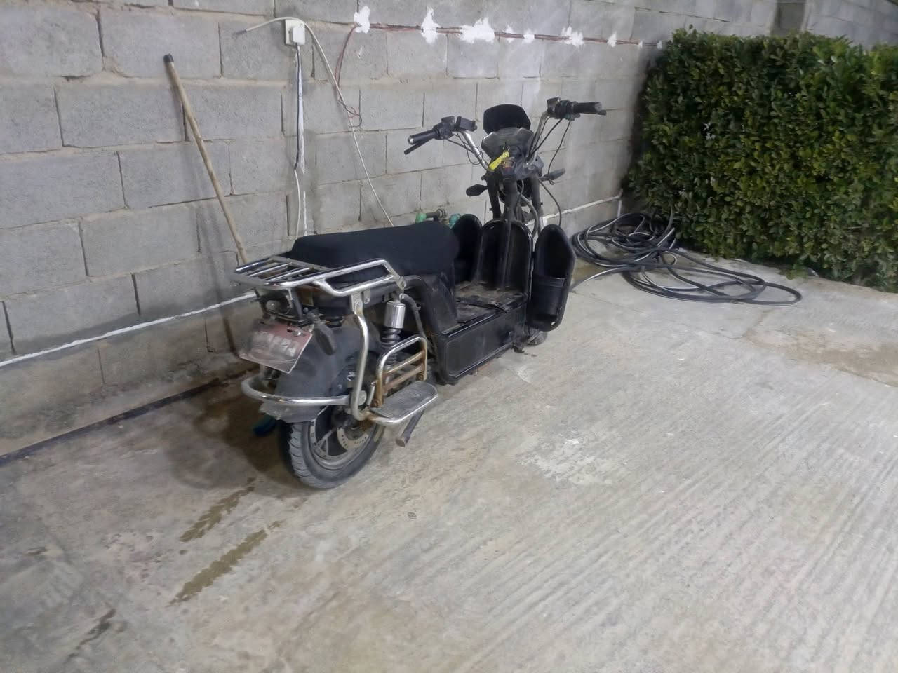 السلام عليكم ماطور هيوشه شحن  باتريات نص عمر  السعر ٣٠٠ وبي مجال للتواصل الخاص مفتوح وموجود واتساب
***********
@إشارة
