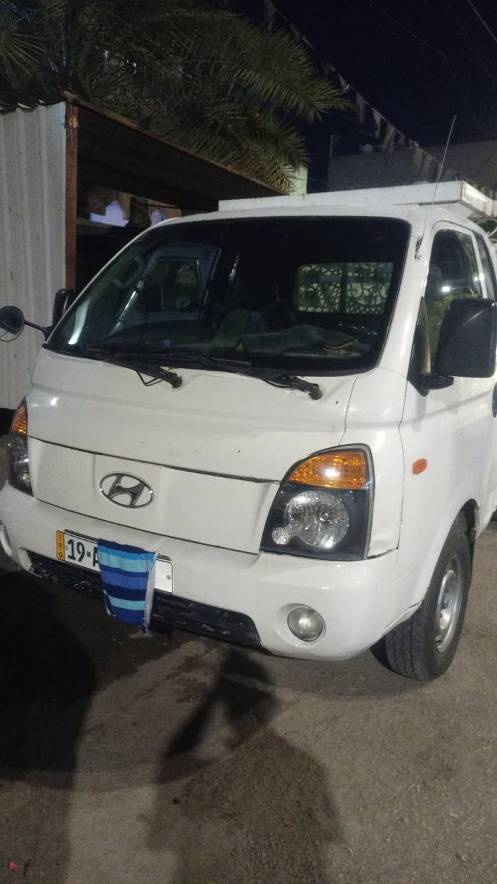 السلام عليكم هونداي   2003 رقم انكليزي مداور ثاني يوم محرك ٣٠٠٠ بنكو تبريد ثلج سياره خير من الله السعر ٨٠ مكان السيارة كربلاء رقم ***********
