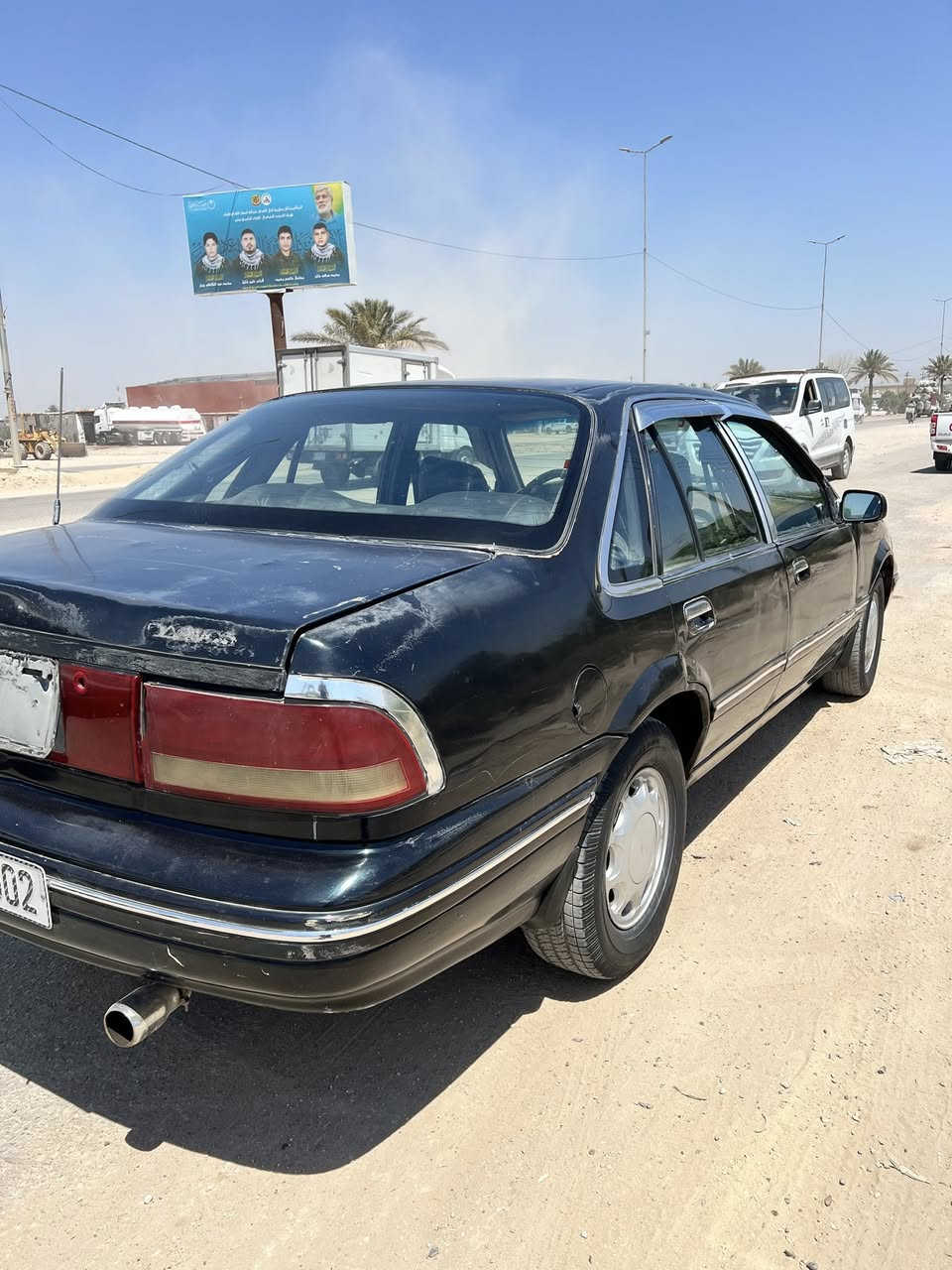 برنس. 1994 رقم بغداد انكليزي باسمي مكينه وكير جديدات
بيه رشات صبغ قليله
السعر 35 وبيه مجال 
***********
