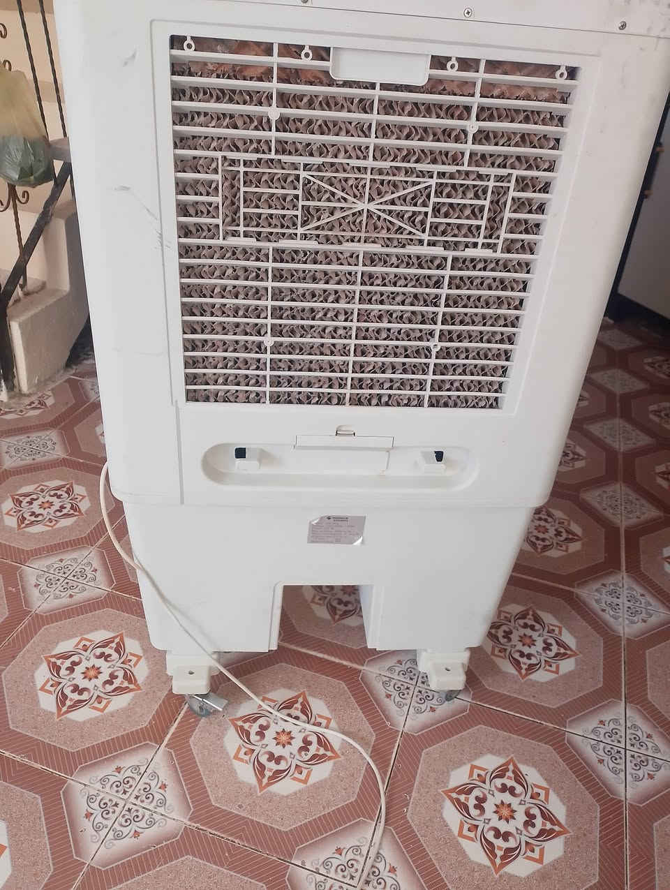 كنفيرا للبيع سعرها 120 بيها مجال استخدام قليل نظيفه جدا للاستفسار الاتصال على الرقم *********** مكاني بعقوبه جرف الملح

