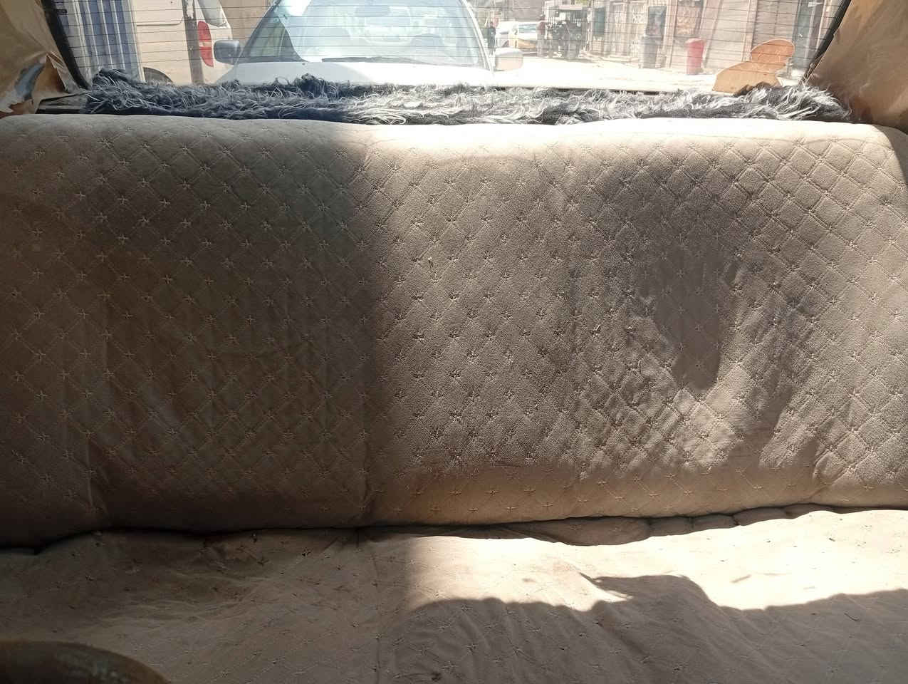 ررسلام عليكم  سيارة البيع موديل 12بيجو اريدها ب25 بيها مجال اتصل ع رقم كلشي مابيها نقص  ***********
