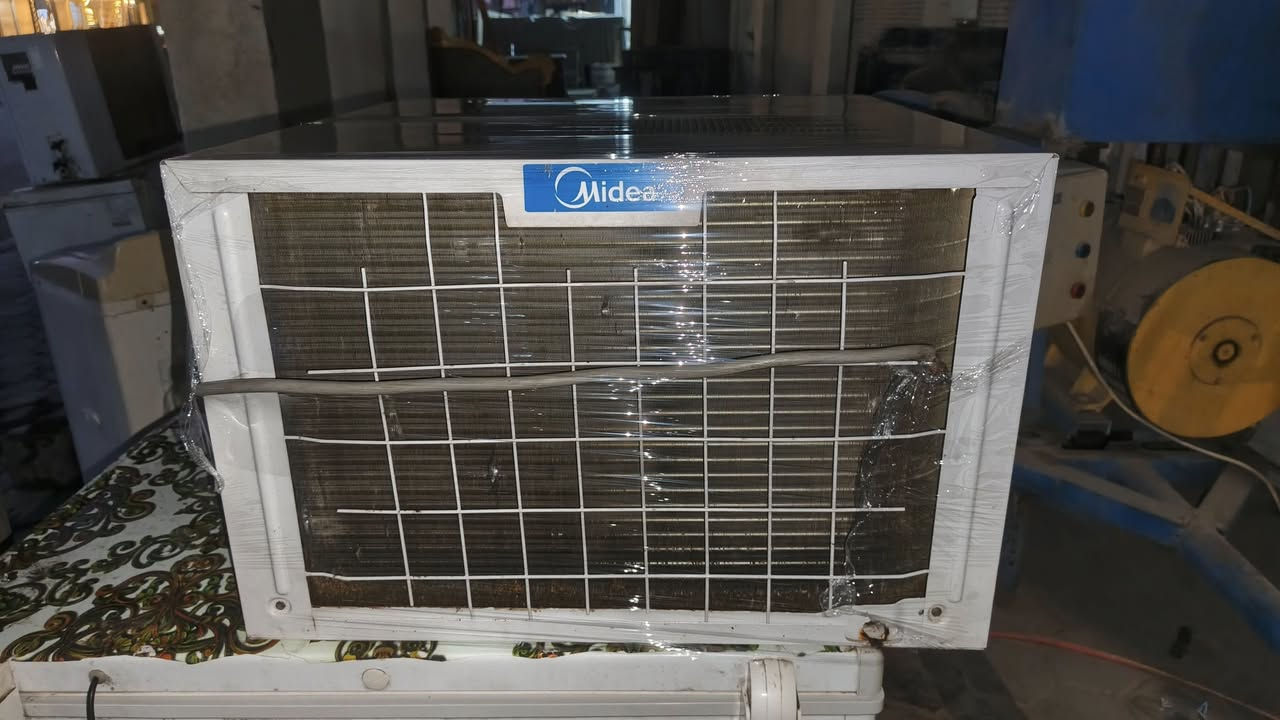 مكيف ميديا حجم 2طن اخو الجديد على وضع الشركه السعر 250 وبي مجال للاستفسار الاتصال
حيدر ***********
علي الطائي ***********
