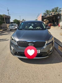 سياره لبيع سورنتو موديل ٢٠٠١٧ ٠٧٥١٩٤٦٥٠٢٦