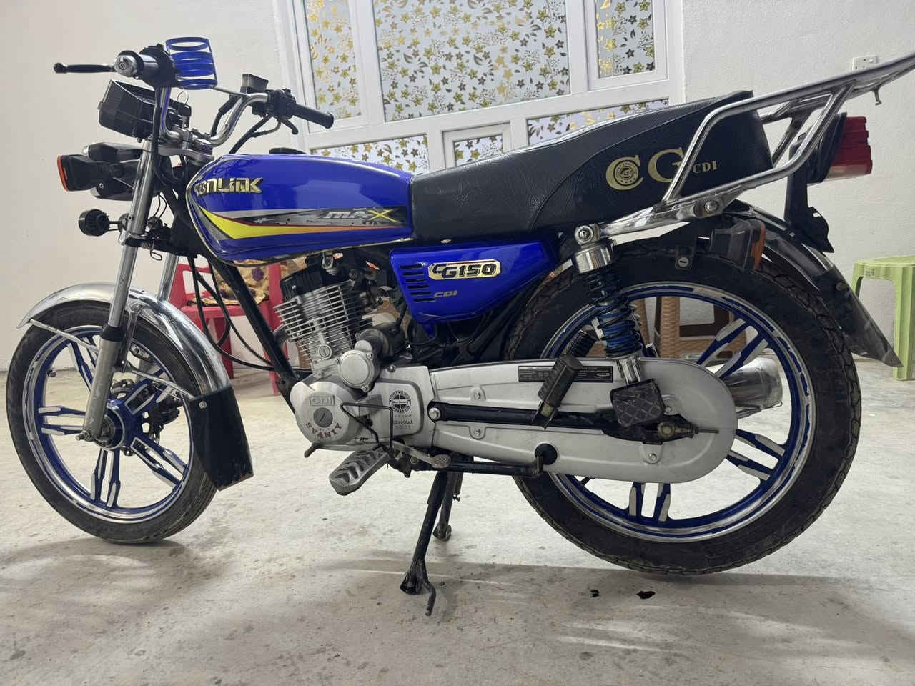 سلام عليكوم لبيع سيفان زيرو حيل نظيف 5كير محرك كبس و نظيف حيل كهربيات كلو شقال منفيس اصلي ما ناقص اي شي سعر 535بي مجال قليل ***********
