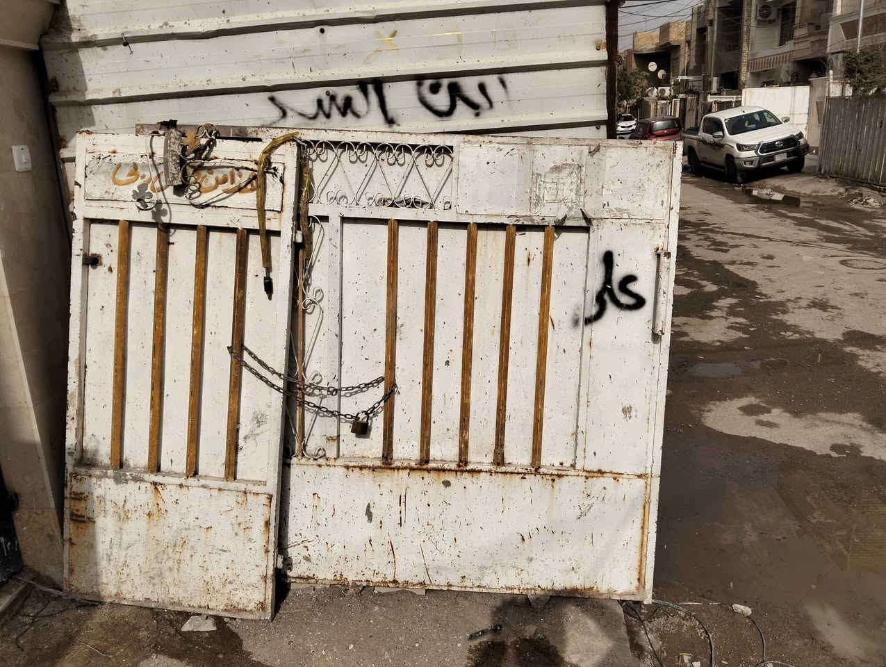 السلام عليكم
باب استقبال قياس 1.25 × 2.20 
 و مطبخ قياس 1.10 × 2.20 
باب خارجي قياس 3 متر ×180 
للبيع  
*********** / بغداد الامين الثانيه سكينه ورقيه ع
