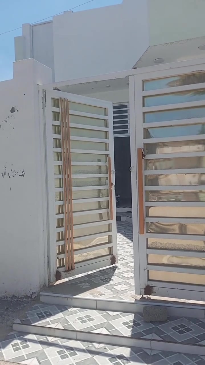 بيت للبيع مساحه طابو صرف قرب محل سعد يونس مساحه ١٥٥ رقم ت ***********
