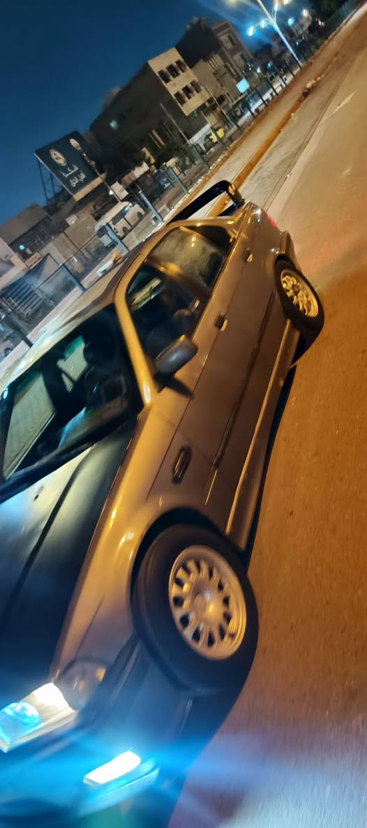 سلام عليكم  е36 
v6
محرك 28
كير عادي 
حداديه ٨٥٪
تايرات ٧٥٪
غرفه يرادلها ترتيب 
نقصها بكلايت صفحه لخلفي ميشتغل 
رقم بغداد دولي 
 شرط لتحويل
مكاني بغداد  حي لجهاد السعر ٤٢
***********
