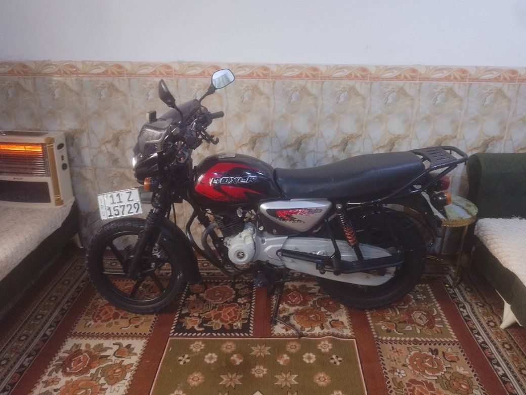 السلام عليكم شباب بوكسر جبلي مديل ٢٣
مكفوله كفاله عامه  مكينه برغي مامفتوح 
بيها ماشيه ١٤الف رقم بغداد انكليزي هزه
جديده كبل تسوي عقد تحولها بأسمك 
كهربائيات شغاله مكينه ناعمه خير من الله
دراجه نضافه فول احلى من لصور
مكاني بغداد الشعله رقم *********** متواجد واتساب. ماسنجر مامنزله مامتواجد بلفيس
