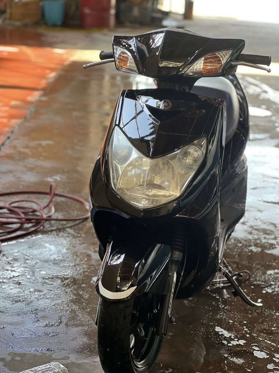 السلام عليكم
للبيع دراجه سكنس فحل مكان الشعب 
رقم ***********
