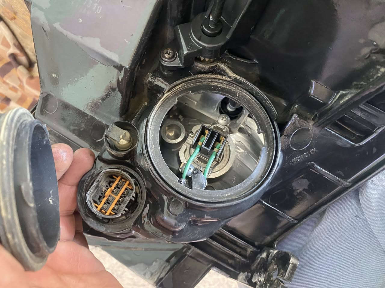 مازدة صول 2012  جهةالسائق اصلية سعره قفل 75مكاني بابل/***********
