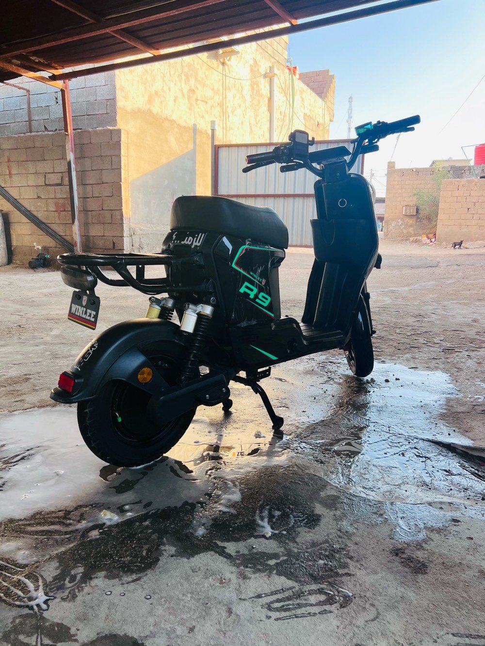 دراجه شحن R9 جديده موديل2025 أربع نمر  مكفوله السعر 400 بيها مجال قليل رقم الهاتف***********مكاني شط العرب