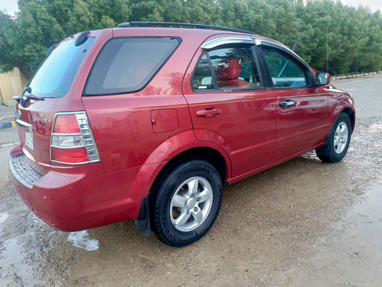 سورنتو 2008
السعر 88 وبيها مجال حق المعامله 
الاتصال ***********
