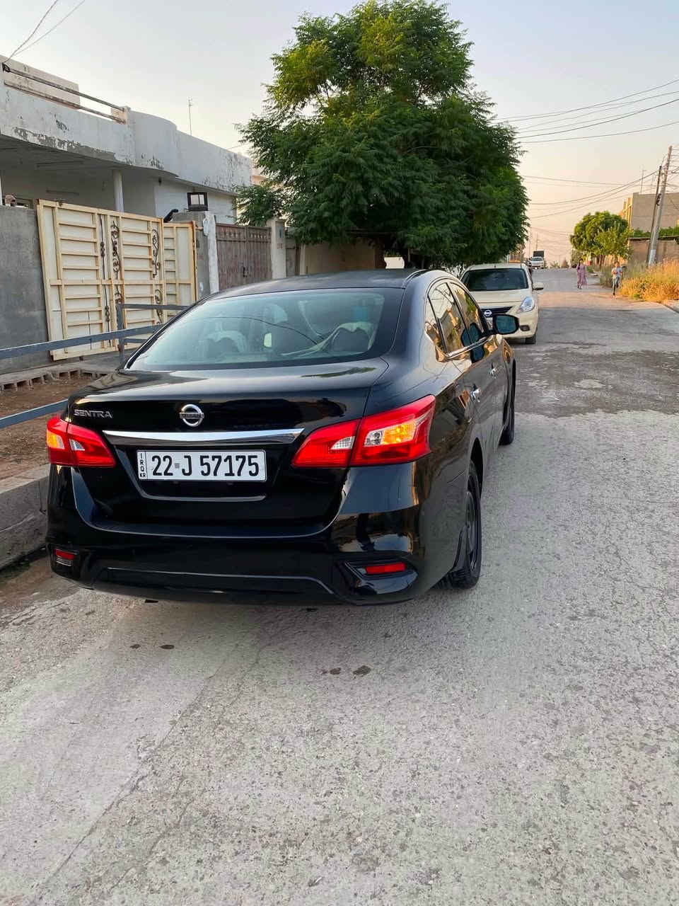 نيسان سينترا موديل 2018وارد امريكي 
مواسفاتs  زور جوان مايته وه  3بارجه ي بوياغه جه مكي بيشي هيه كه مك ژورى سياره به ناوى خومانه هموشتي نويه مه كينه گير به شه رته سنويى2030يه  بي ايرباكه
عينوان هه ولير*********** أربيل, العراق

