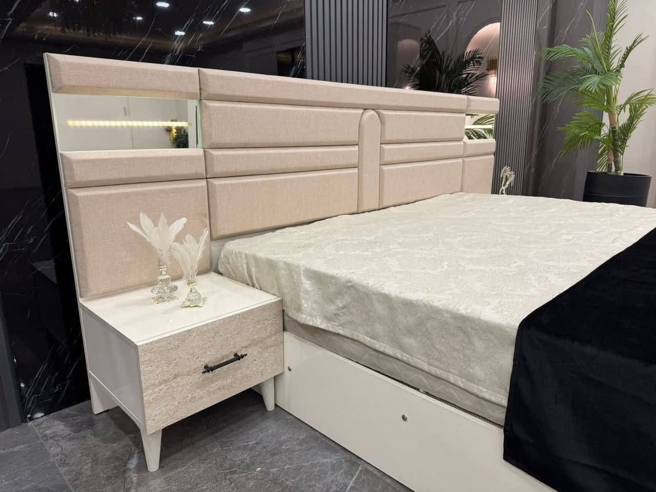 🔥🔥👌جديد وحصري لدى الباشا هوم Al Basha Home  🔥🔥🔥👌

غرف نوم تركي موديل.كول باهار. المودرن

🪑 يتكون من10 قطعة
📏 طول الكنتور:300سم

صبغ حراري 
برغي وچوي حديد 🔩
تركي درجه اولى💯
توصلك حسب الصوره طبق الاصل 
سرير جك مخزن 
🔸ظهر بلوك بالكامل
🌟أحجزها الآن وأحصل عليها خلال24س فقط
📲 للحجز والاستفسار، يرجى مراسلة الصفحة أو الاتصال
0772 519 9251
