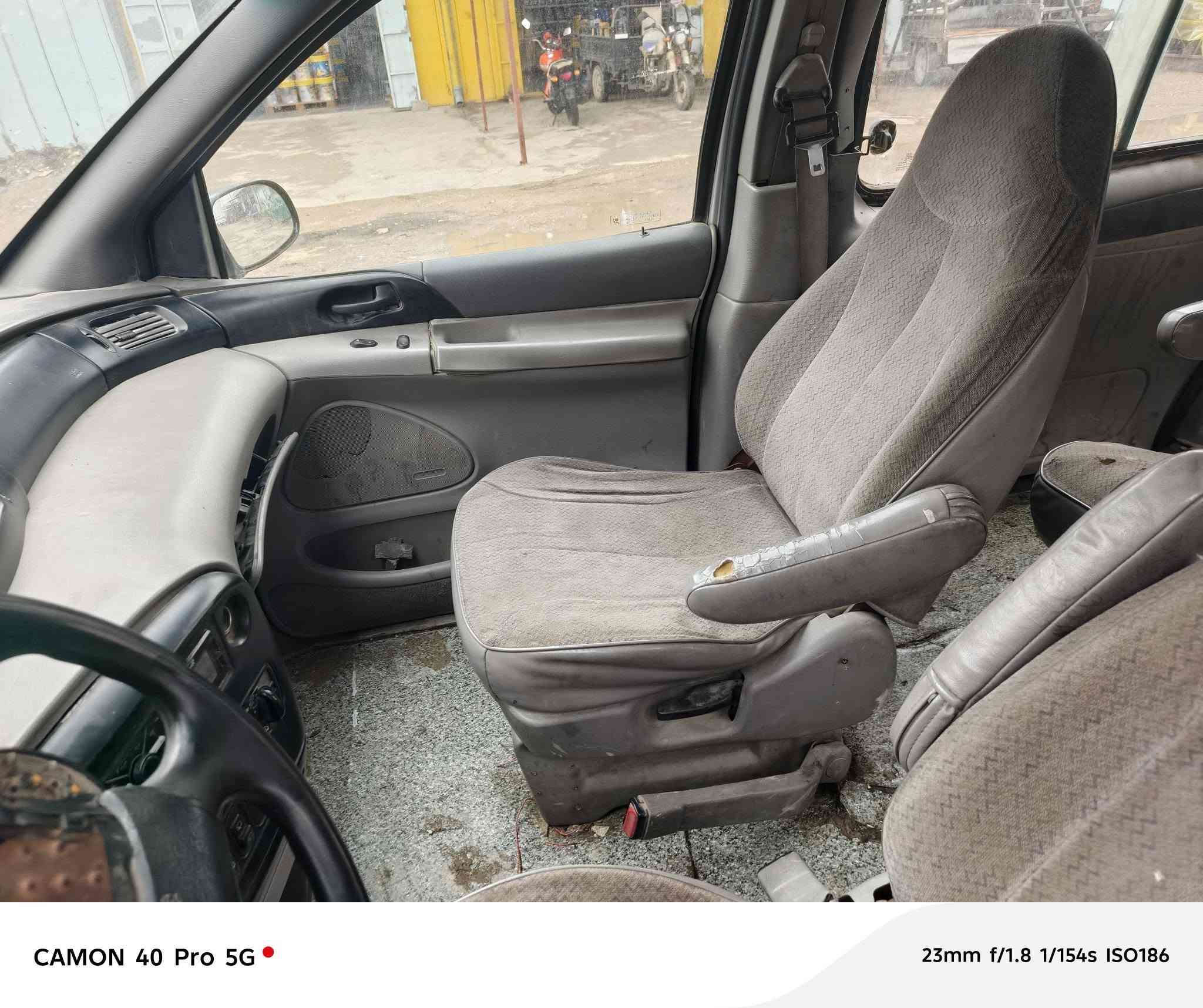 السلام عليكم سياره فورد سبعه راكب للبيع سعر اتصل على الرقم ‏‪***********‬‏
