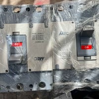 يتوفر قاطع 800 أمبير كوري يوجد توصيل جميع المحفظات  07723181602