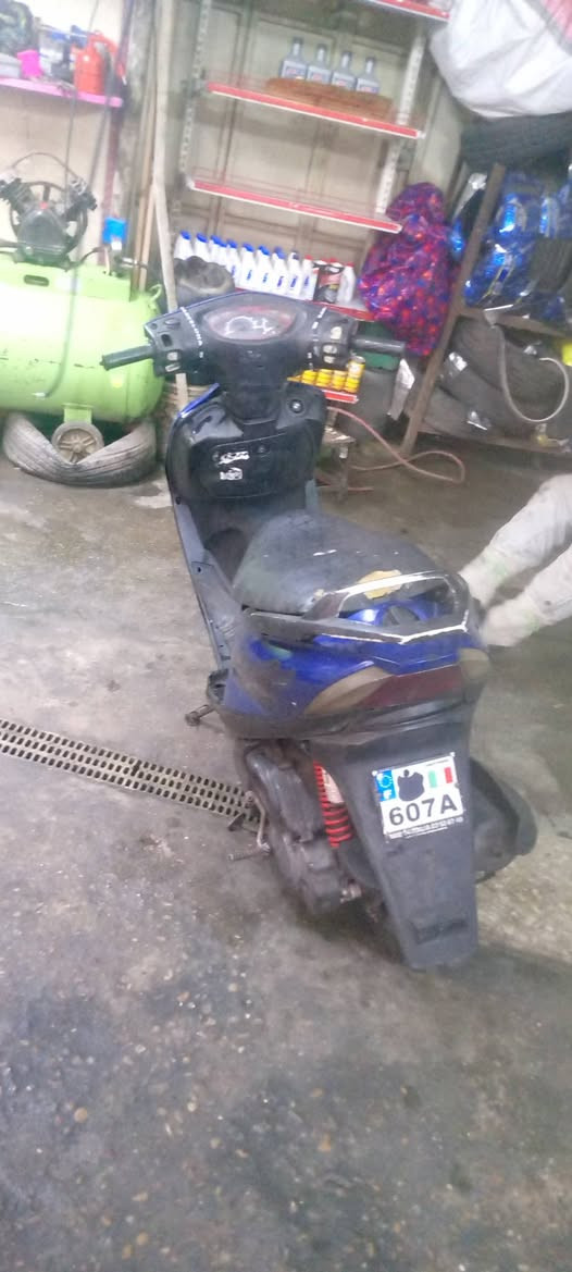 سلام عليكم احبتي
دراجه ماكس 140 
نضافته.. 90 / 100
السعر ..      450 الف ...
الدراجه جاهزة من كلشي من كهربائيات من مكينه 

بل ختام ( نكره سلف )
استفسار الإتصال على الرقم ***********
