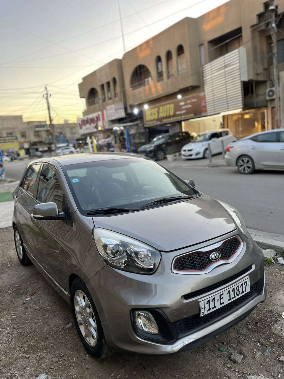كيا بيكانتو ٢٠١٥ خليجي رقم بغداد الجديد فول مواصفات كير مكينة كفاله صدر تخم تاير نضاف كلش  مري شفط اشاير بالمري ويل كب كامرا خلفية شاشه ٤ جام كهرباء فتحة بصمة بصمة ابواب ماشيه67 km 
بيها صبغ بين البابين على كد شبر وقبق الجنطه بدون اي دواخل بدون اي حادث 
السعر 95$ وبيها مجال
مكان السياره بغداد السيدية.
***********
***********
