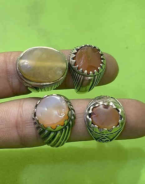 اللهم صل على محمد وال محمد 
العقيـق الأصلي 
للاستفسار *********** 
كروب هواة الاحجار الكريمة النادرة
