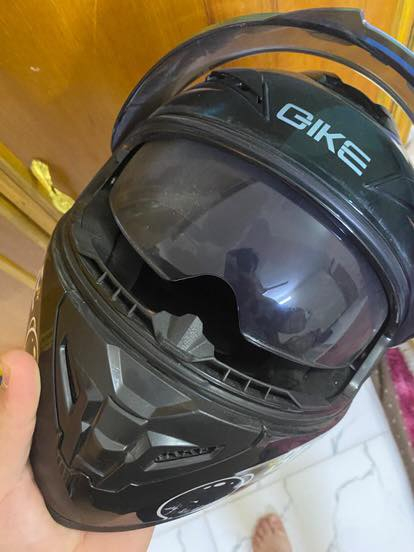 السلام عليكم شباب خوذه للبيع شخط مابيه جديد السعر 100وبيه مجال مكاني بغداد الشعب***********
