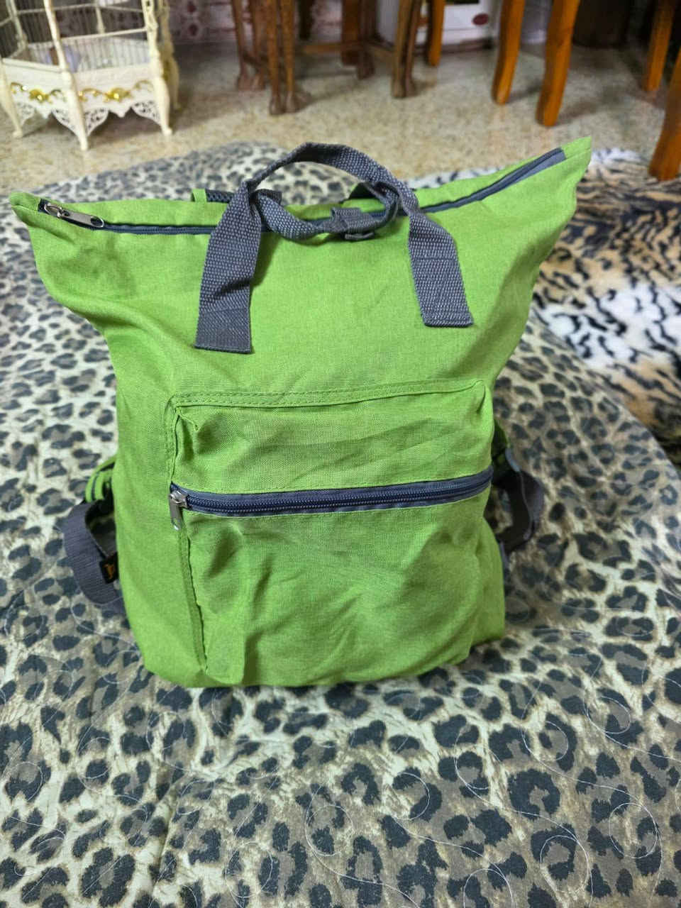 جنطه جديدة ب ٥ الف 
٥ مواعين كبيرة بيها خط اخضر مو خفيفه السعر ٦
قطاعه فنكر بطاطا جديده سعر ٥ الف
باقي الشغلات ٥٠٠ دينار
مكان قريب دولعي


**إذا كنت صاحب هذا الإعلان وتريد حذفه لأي سبب، رجاءا أرسل رسالة إلى الدعم الفني**