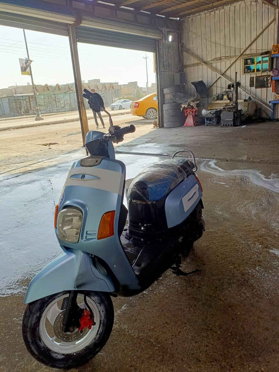 السلام عليكم
دراجة ماكس بوليسي
نضيفة وجاهزة كفالة 
مكان الناصرية مركز
السعر 650بية مجال قليل
***********
