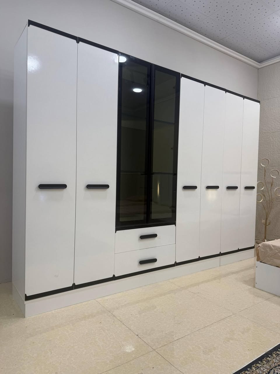 غرفة نوم نورين ابواب 9 قطع شبابية معمل اصلي درجة اولى📢
نفس الصورة بالضبط💯
ابواب الوسط المنيوم 
انارة لد بالكنتور 
برغي وجوي حديد
سرير جك خزان 
نرمايد هيدروليك 
سكك ثلاث مراحل  
متوفرة بلون كريمي
كنتور 6 باب قياس 225سم✅
ملحق كنتور 2 باب 75سم✅
سرير عدد 3... 90*200✅
كومديات عدد 2✅
ميز تواليت✅
مراة قيافه✅

العنوان تكريت شارع الزهور مقابل شركه الهمام معرض السند
الاستفسار أكثر يرجى مراسله الصفحه او الاتصال بالأرقام التاليه
***********
***********
