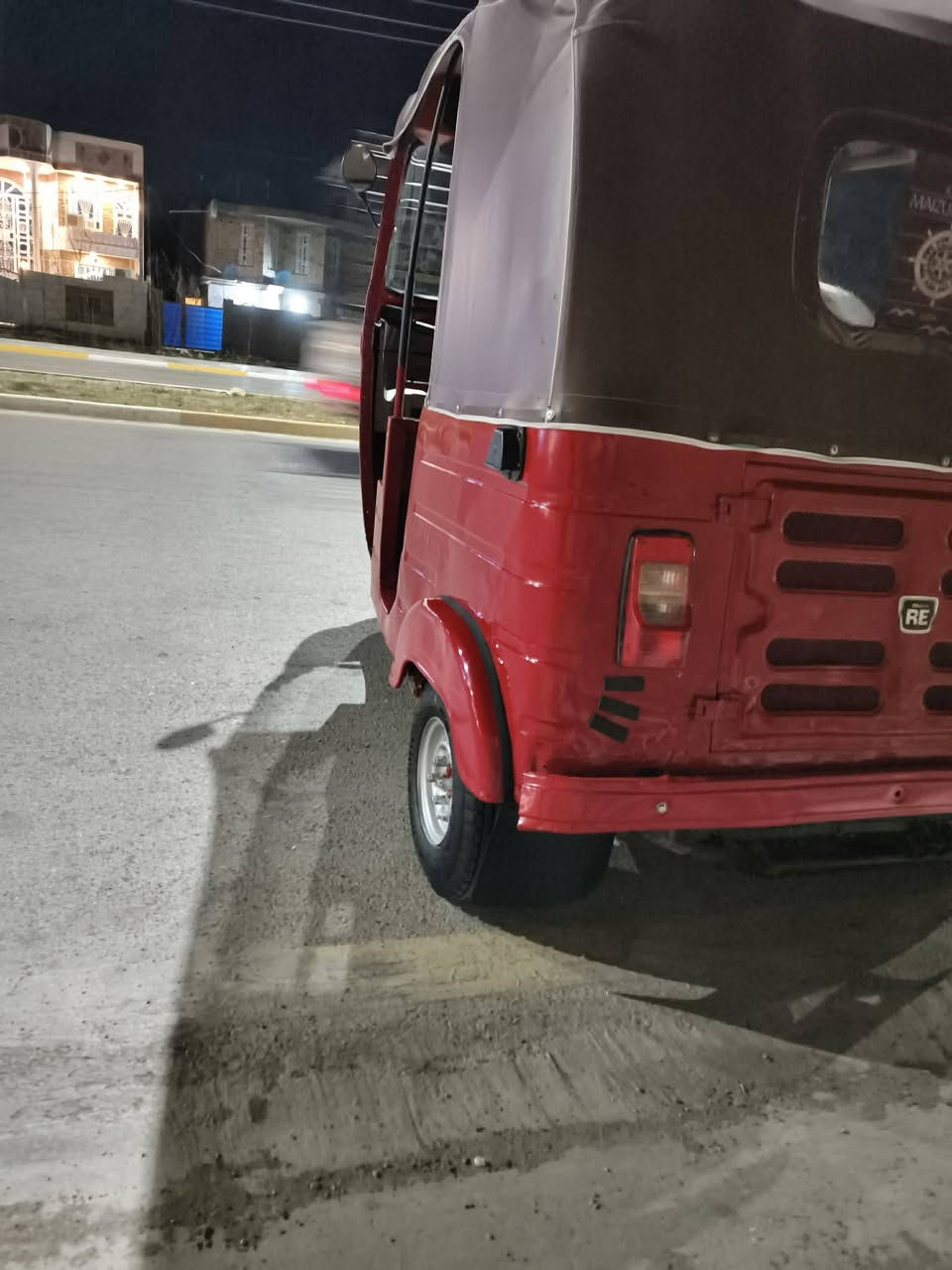 سلام عليكم تكتك للبيع مديل 2018 شهر 3 اوراق اصولي تكتك خير من الله ماناقصه اي شي كبل للشارع او هاذه رقمي انتصل ودلل *********** السعر عل انتصال
