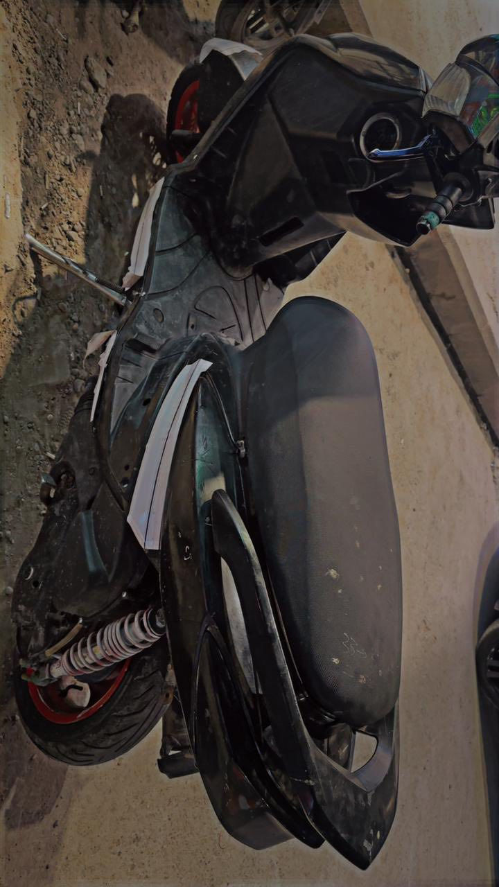 سكنس فحل دراجه اخذتها بيها مشكله تمشي بطيء مشكله بلكلجات وبرغي صالنصه واكع يعني صوتها عالي اريد ابيعها ب ٣٥٠ وبيها مجال


**إذا كنت صاحب هذا الإعلان وتريد حذفه لأي سبب، رجاءا أرسل رسالة إلى الدعم الفني**