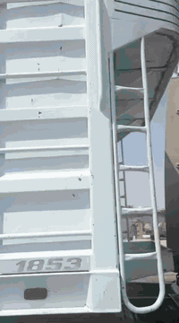 سلام عليكم عربانه للبيع للستفسار علا هاذا الرقم     ***********
