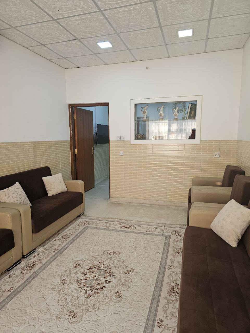 خانووی دوو نهۆم بۆ فرۆشتن 🏢 
🟢 دوو نهۆمە ولۆ دوو ماڵی جیا ئەبێت 
🟢 نزیک شەقامی 60 مەتریە 🚙 و نزیک قوتابخانەیە 
🟢 ڕووی قیبلە 🕋 
🟢 ڕووبەری 150 مەترە 📏 
پێکهاتەی هەر نهۆمێک ⏬ 
🔴 مدخل میوان و چێشتخانە و مساعید و نوستن و مشتملات

Code 766 🏷️
بۆ زانینی #نرخ  کۆمێنتێک بنووسە 💬 #ڕاستەوخۆ وەڵامت پێدەگات ✅ 

بۆ پەیوەندی ☎️ 
0770-144-7725
0750-144-7725
0770 080 9595 

عقارات #گوڵستان 📌 دووسایدی هەواری شار - تەلاری ماد ـ ئۆفیسی ژمارە 1 

تێڕوانینێکی نوێ بۆ #خانووبەرە 

#Gullstan #location 📌 
https://maps.app.goo.gl/1GomebFBGkwavWat9
